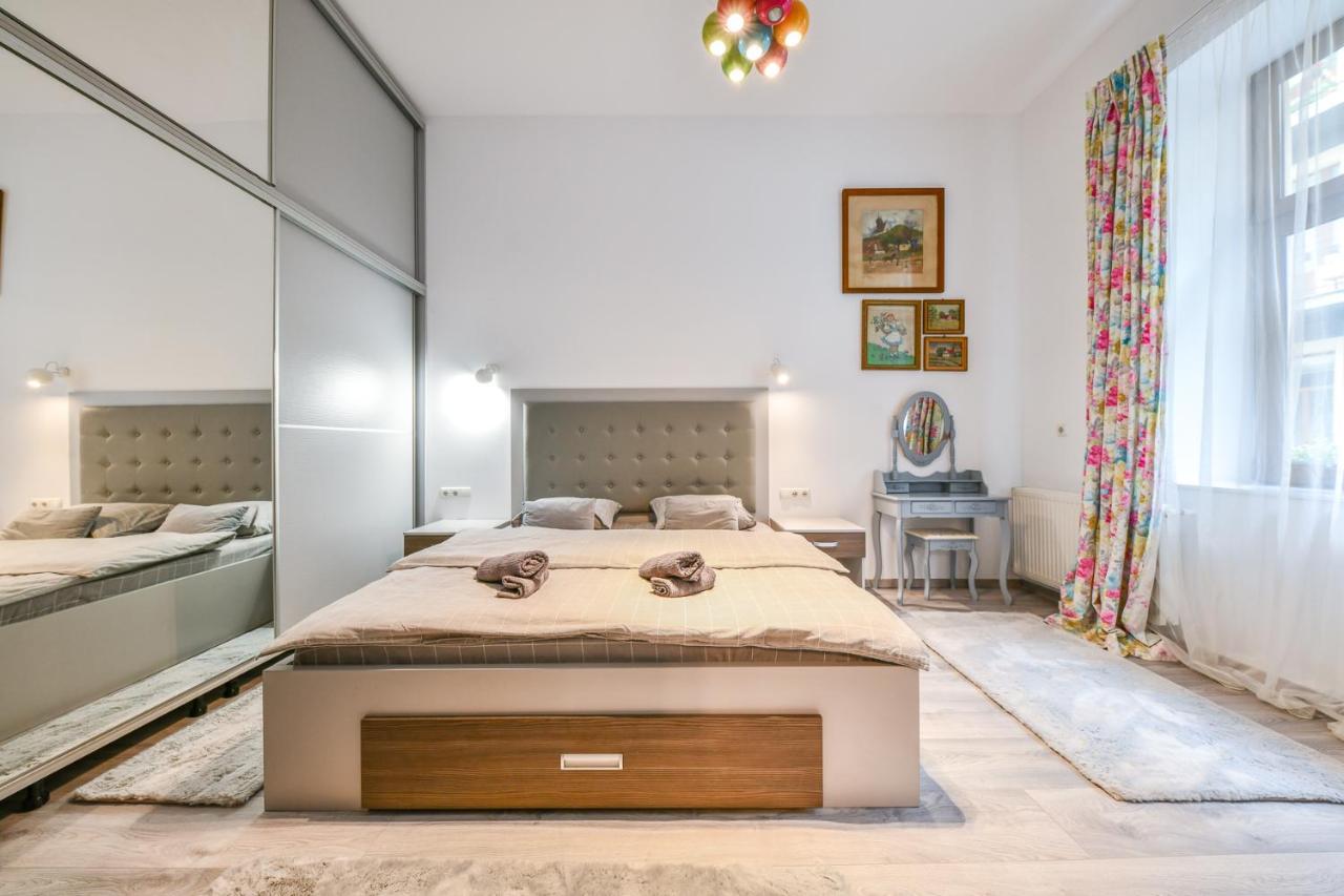 קלוז'-נאפוקה Glam Apartment מראה חיצוני תמונה